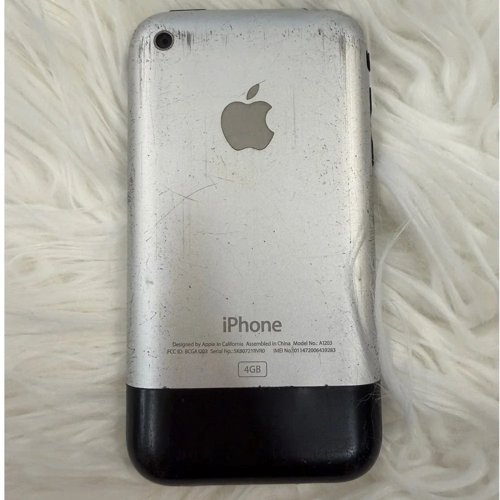 Apple iPhone 1st Generation 4GB Silver Black Model A1203 Original Vintage Tech
